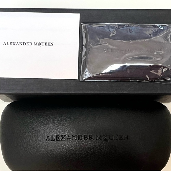 Alexander McQueen Skull sunglasses - Picture 4 of 8